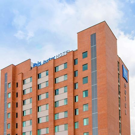 Ibis Budget Itagui Luaran gambar
