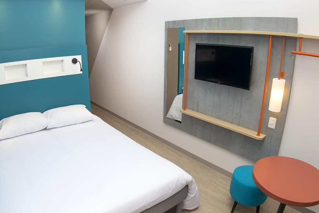 Ibis Budget Itagui Luaran gambar