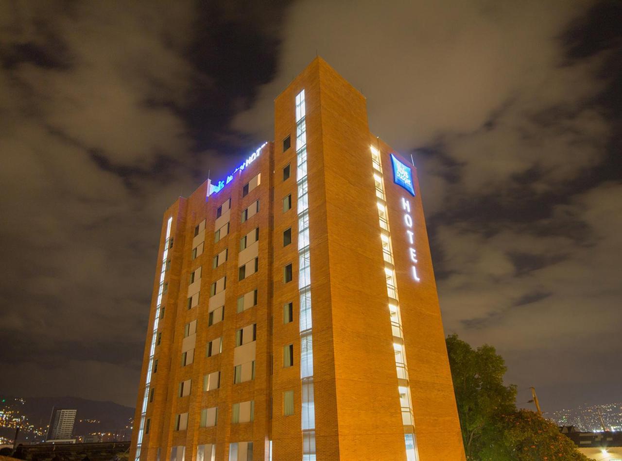 Ibis Budget Itagui Luaran gambar