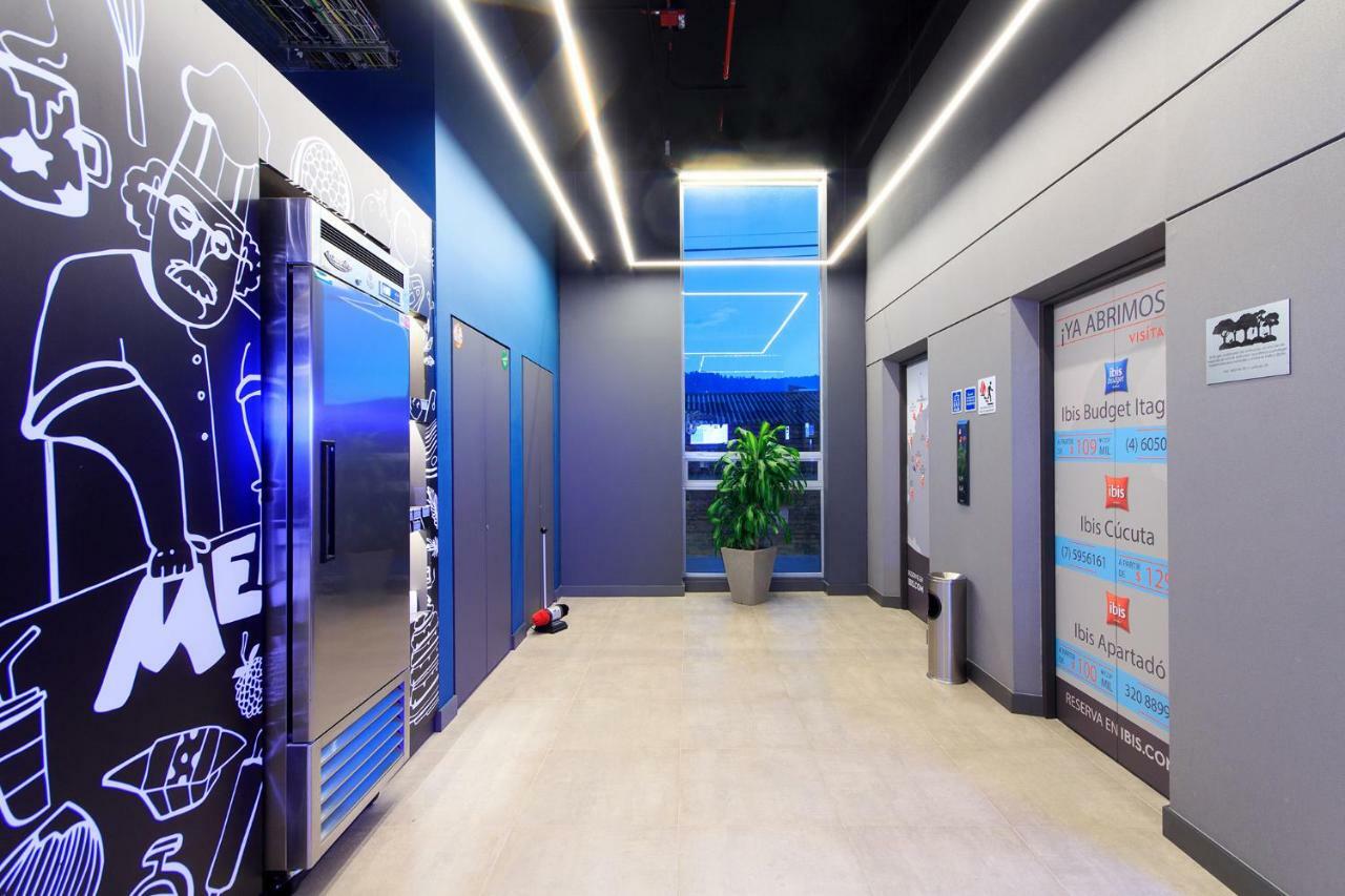 Ibis Budget Itagui Luaran gambar