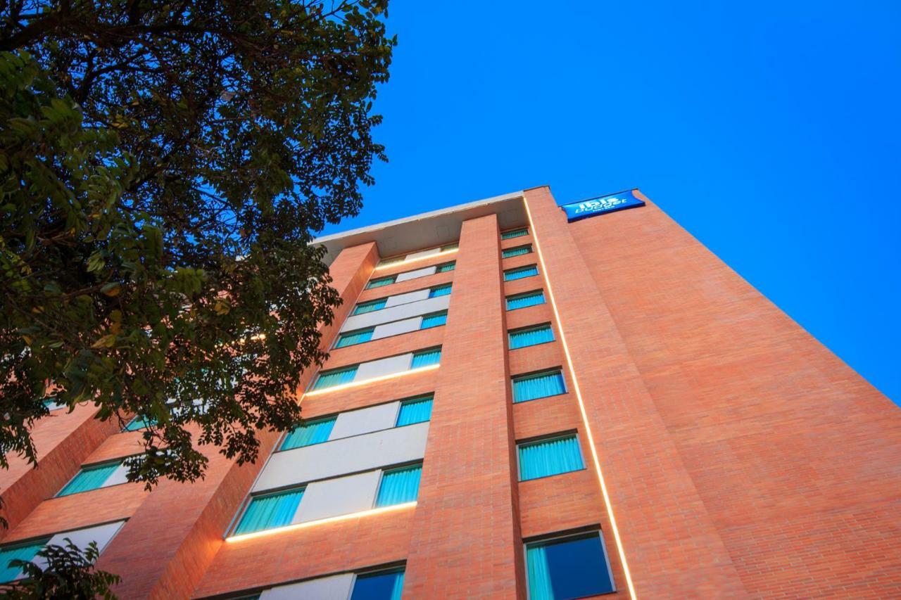 Ibis Budget Itagui Luaran gambar